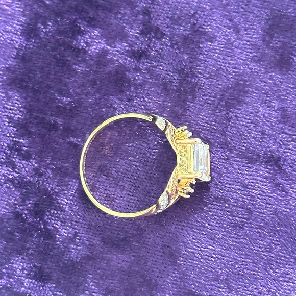 4-CT TOPAZ &MOCHA DIAMOND RING size 12. solid sterling silver, plated w/18K gold - Picture 5 of 8